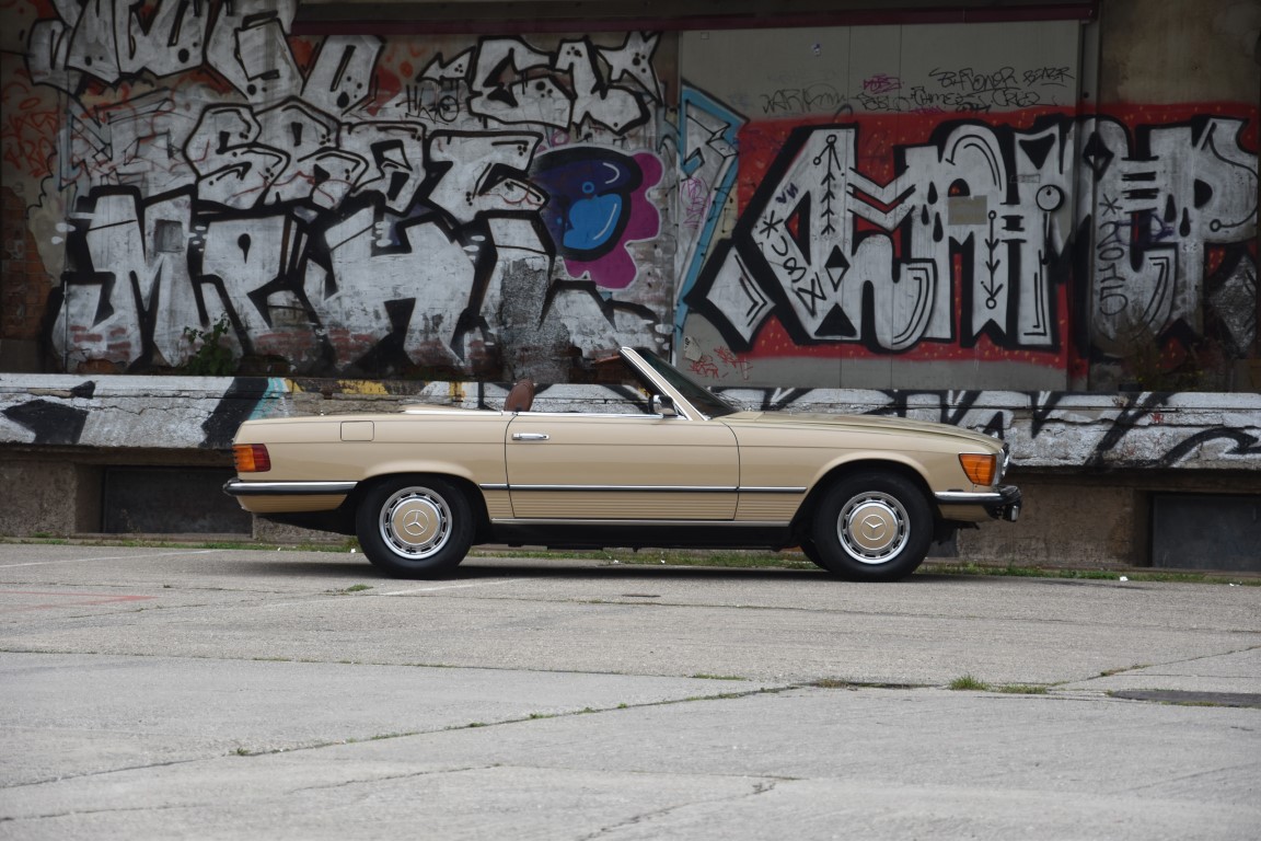 Mercedes-Benz SL 450 Seitenansicht rechts offen