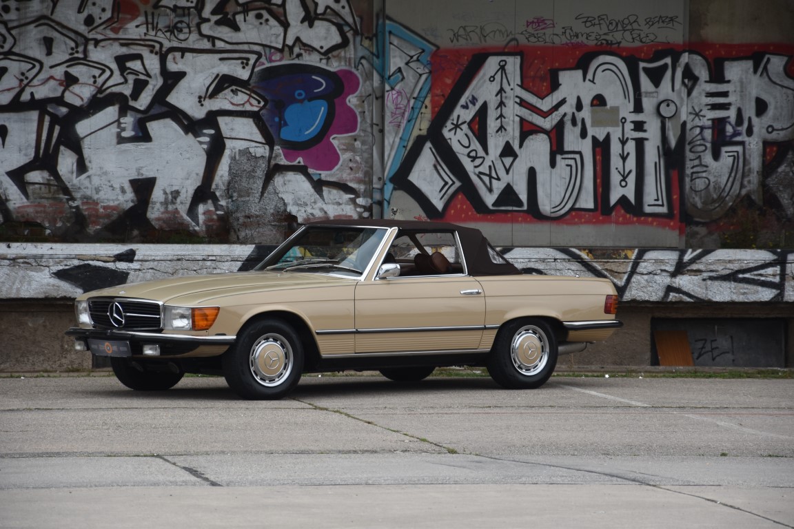 Mercedes-Benz SL 450 Seitenansicht links vorne