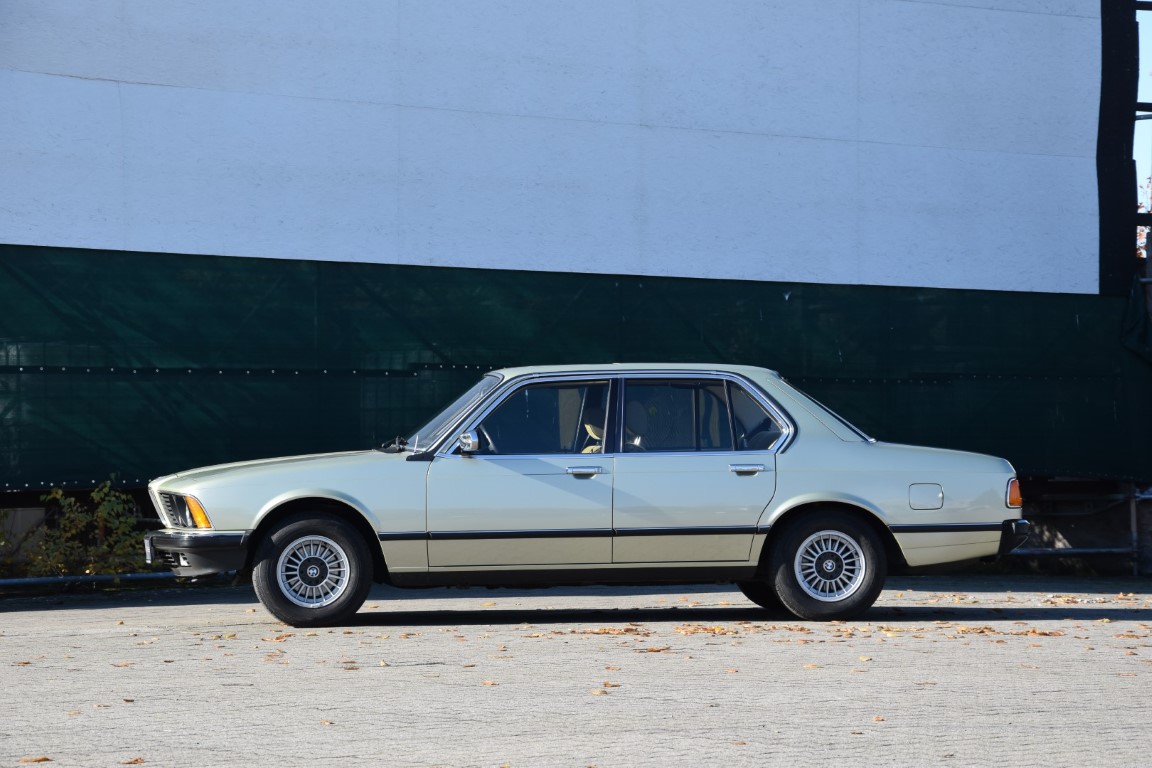 BMW 728i Fahrerseite
