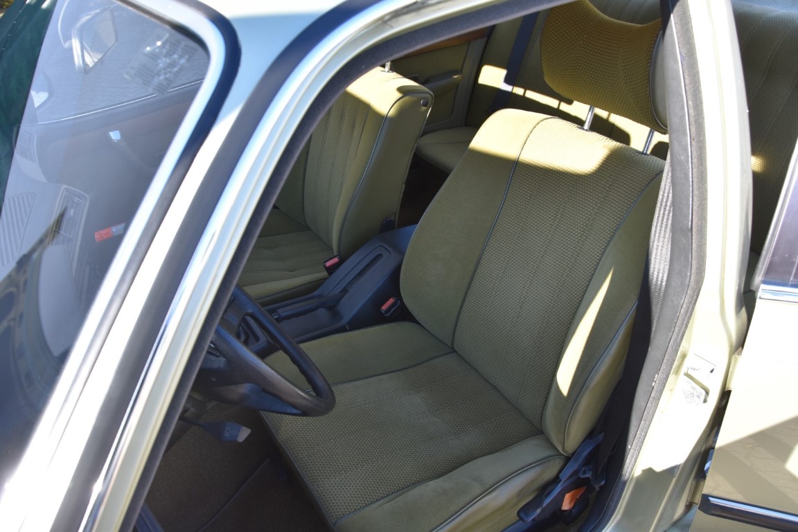 BMW 728i Fahrersitz