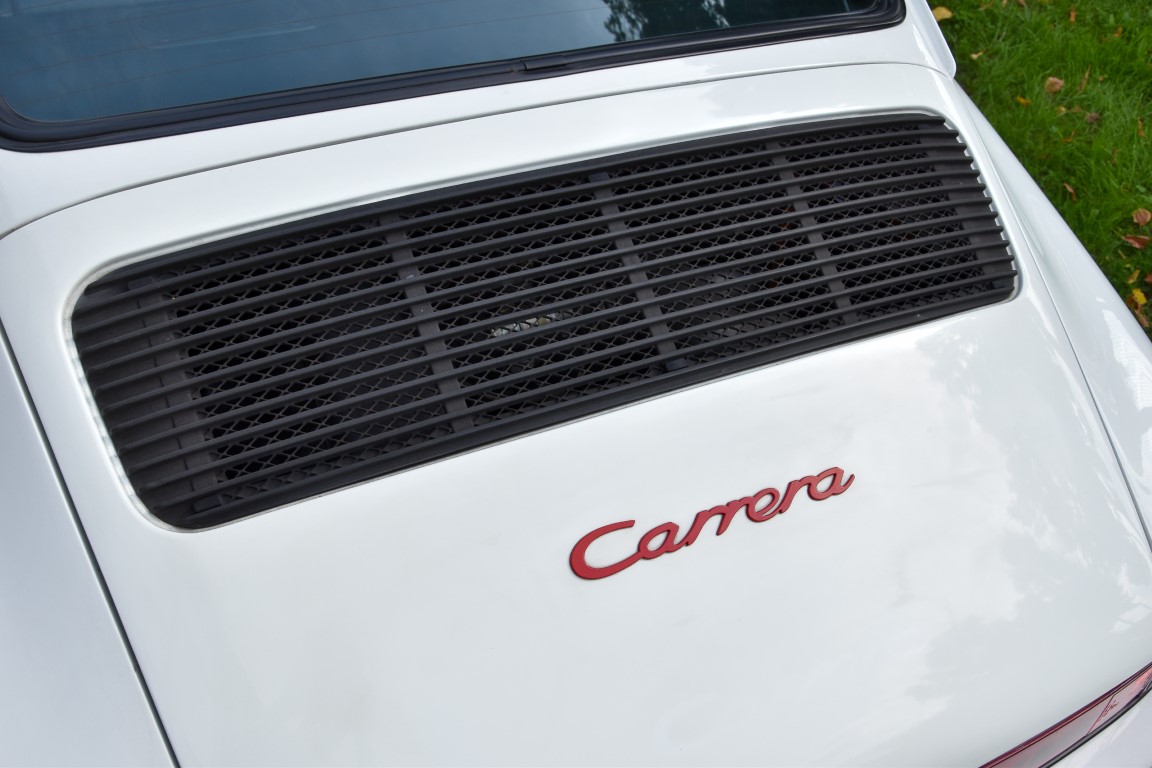 Porsche 911 Carrera 3.2 Motorhaube Lüftungsschlitze