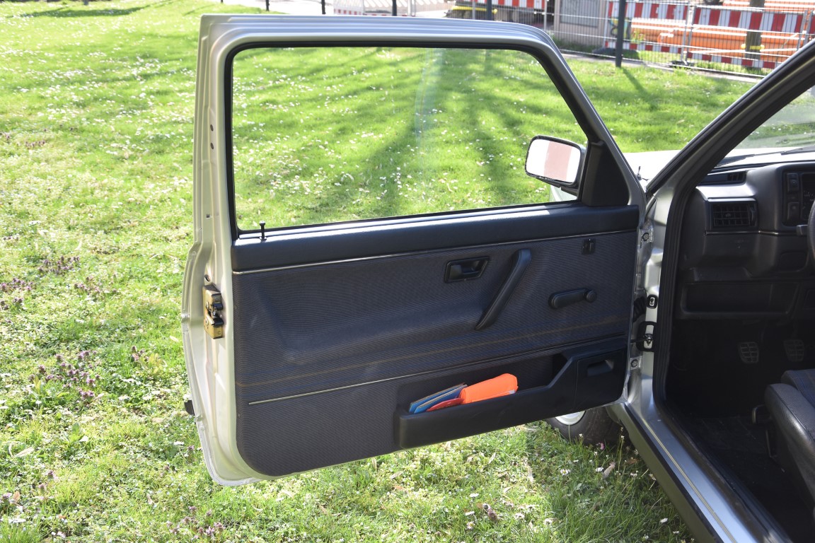 VW Golf II GTI Fahrertür