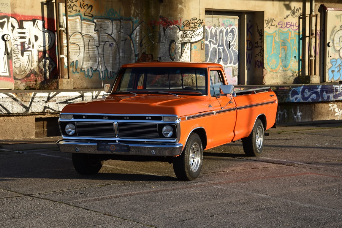 Ford F100 Front seitlich